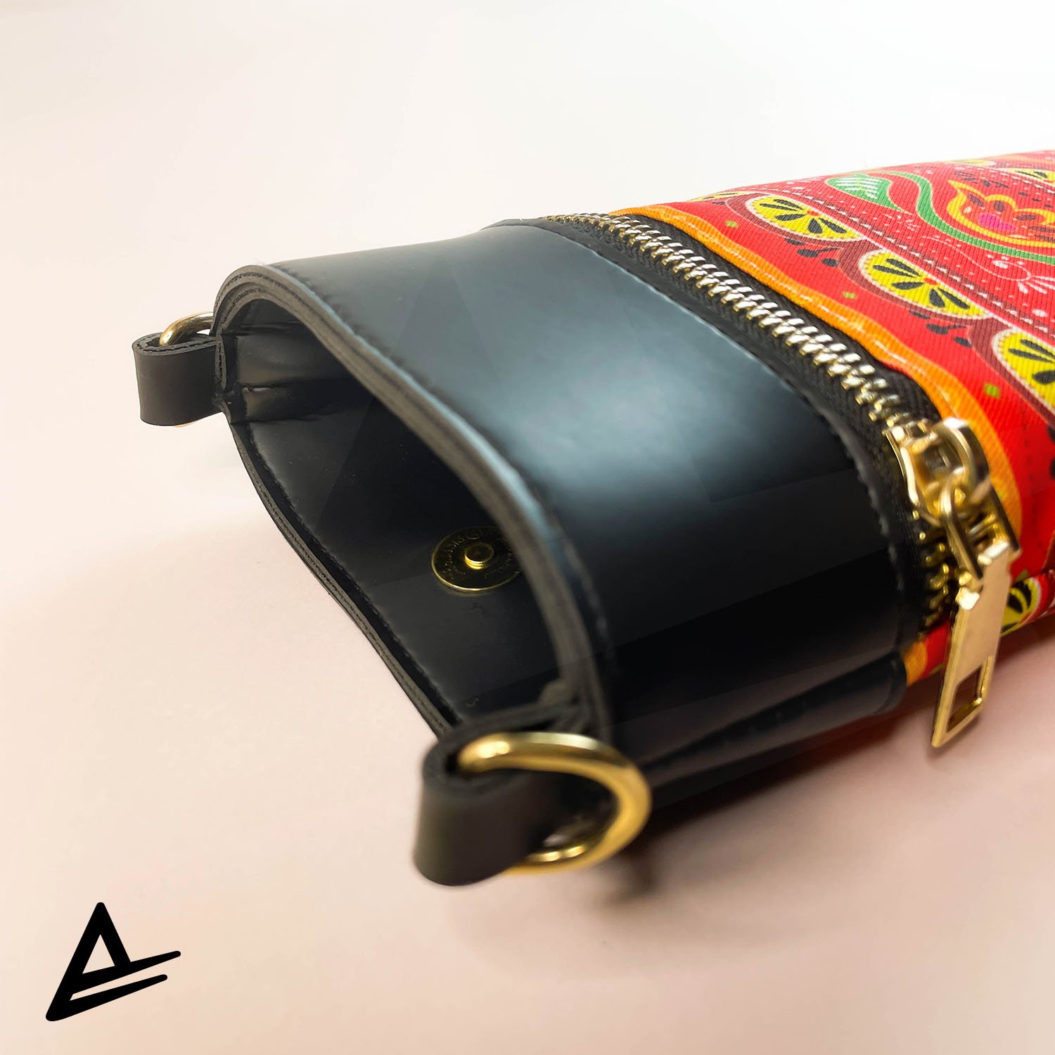Truck Art crossbody mobile pouch with Pakistani folk pattern in red and yellow – Artrustick